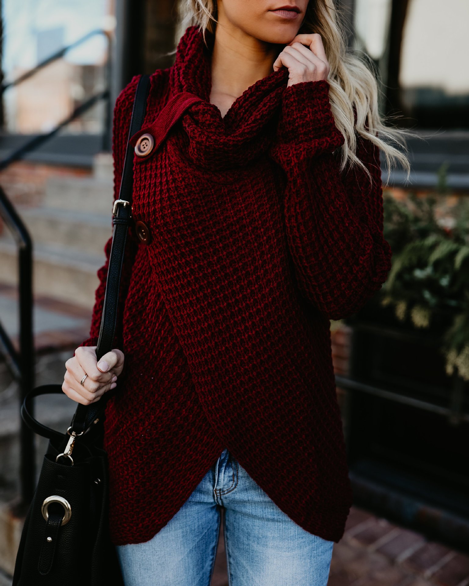 High-Collared Turtleneck Long-Sleeved Sweater2