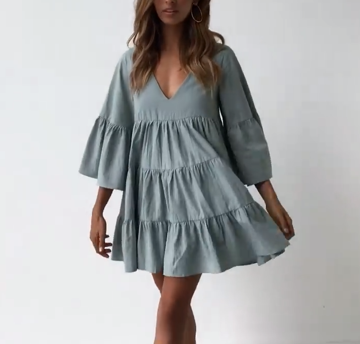 Pleated V-Neck Slouchy Mini Dress??Video2